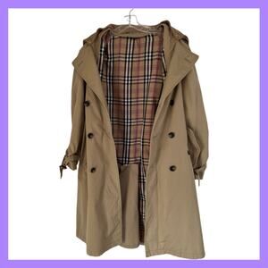 Vintage Made in Poland Camel Trench Coat (Size R40)